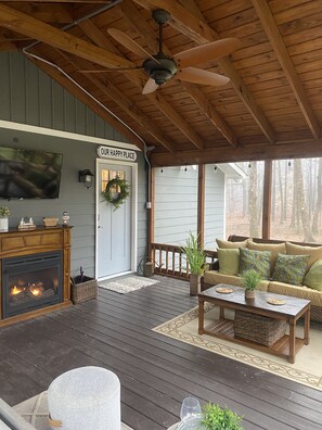 Relax and unwind after a day of hiking at nearby Desoto State Park