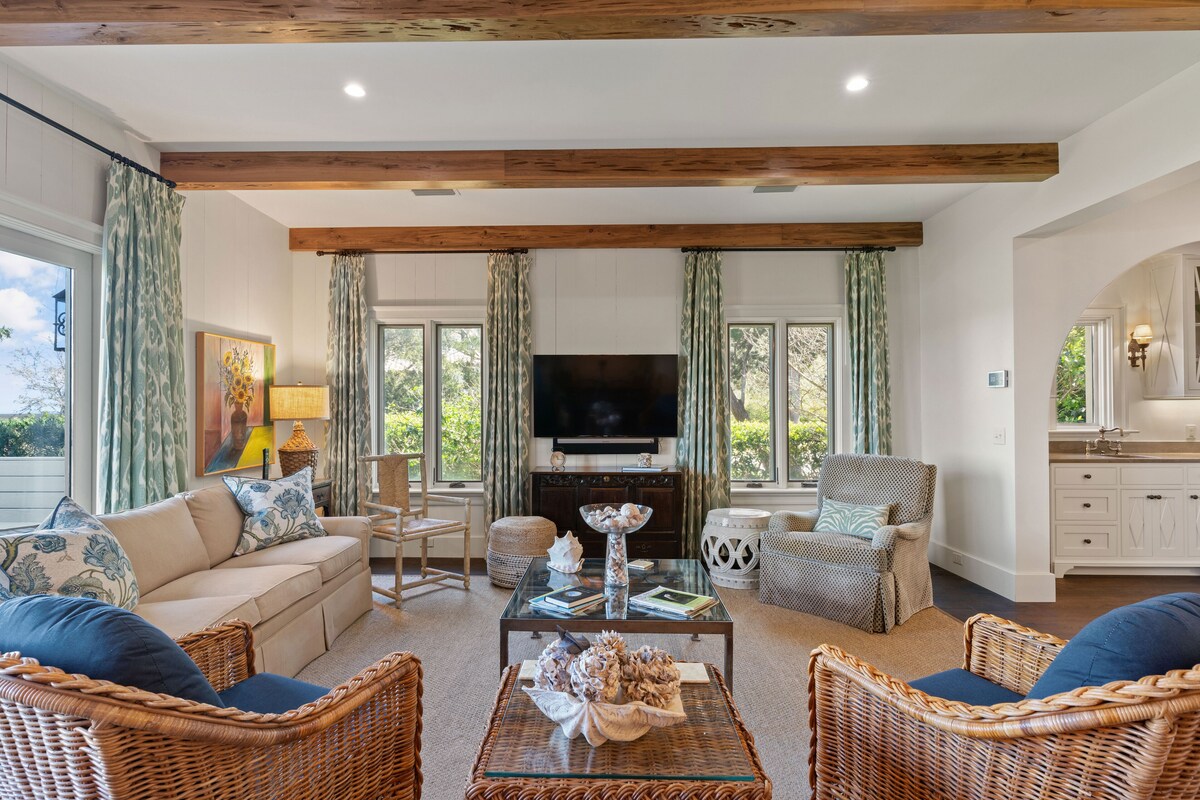 Riverfront 3 Bd / 4 Bath, Renov. Sea Island Home, 2 Blks to Cloister, Beach Club