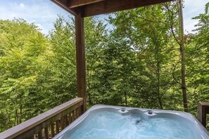 Bain à remous extérieur