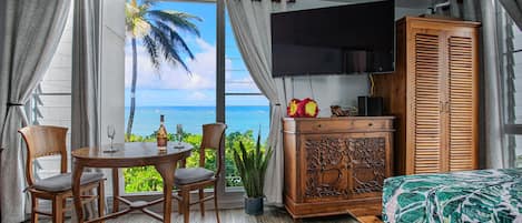 Beach and oceanfront with amazing oceanviews from the window