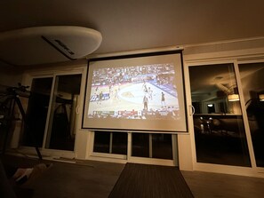Projector with Amazon Firestick/Streaming Services