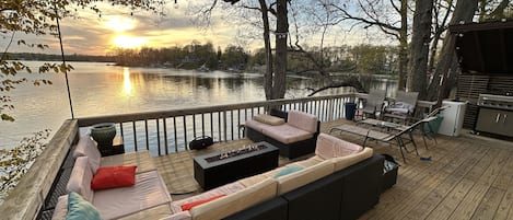 Lake-Side Upper Deck/Patio with Gas Firepit, Gas Grill & Lounge Seating