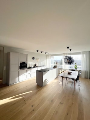 Kitchen and dining area