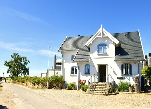 Herzlich Willkommen im Strandhaus-Fehmarn, Captains-Deck!