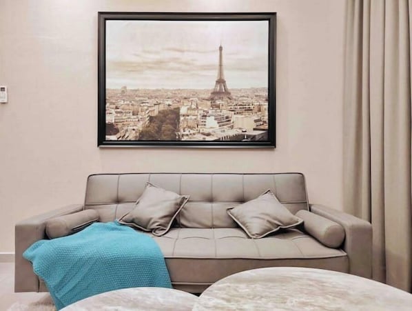 Comfy Family-sized Condo