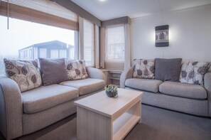 Ty Moselle 12 - 2 Bedroom Holiday Home - Amroth (13878)