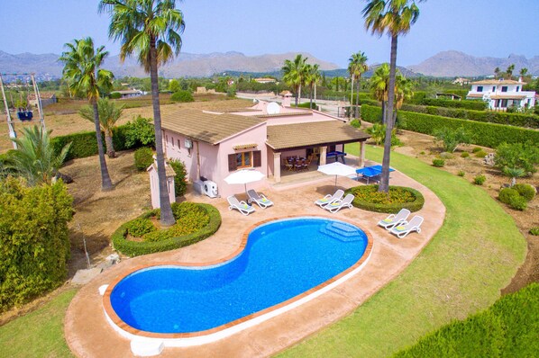 Villa Bauza image