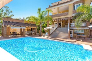 Villa Trebol image