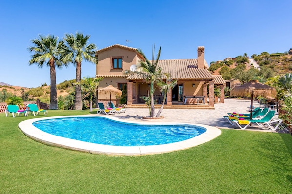 Villa Alma image