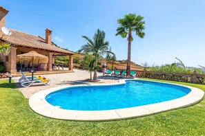 Villa Alma image