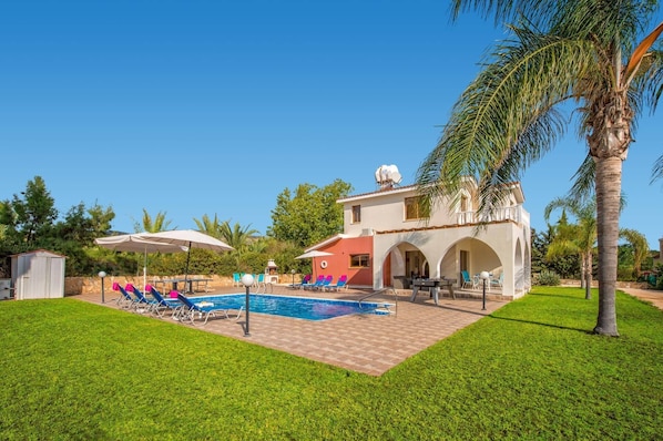 Villa Banana Grove image
