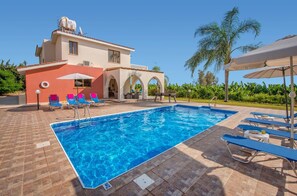 Villa Banana Grove image