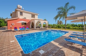 Villa Banana Grove image