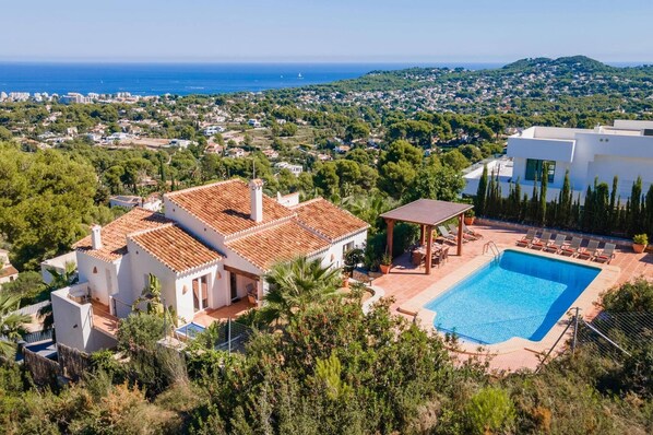 Villa Balconet image