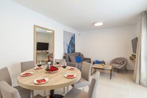 Villa Acomari image