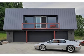 The Loft with one of Milton's many cars