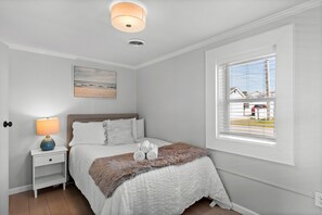 Guest Room #1 w/ Queen Bed