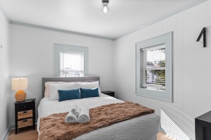 Queen Bedroom