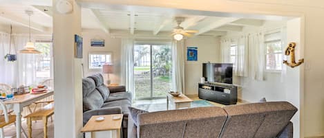 Panacea Vacation Rental | 3BR | 2BA | 1,104 Sq Ft | 1 Step to Access