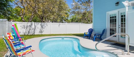Imagine sailing your Dream Boat in our Crystal Clear Pool. Lots of Chairs/Toys for the Pool & the Beach. Fenced-In Backyard.