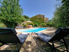 Piscine maison de vacances