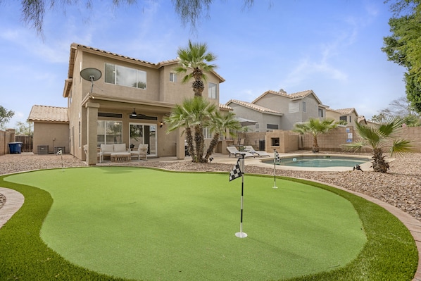 Putting Green, brand new!