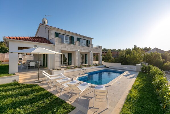 Holiday Home Swimming Pool