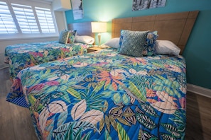 2 Queen Beds in Bedroom