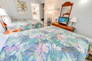 2 Queens in Bedroom, Beautifully Decorated