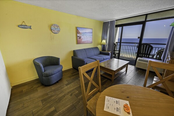 Large Living Area with Views of the Ocean, Beautifully Decorated