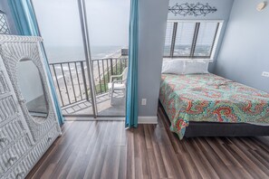 Large Living Area with Views of the Ocean, Beautifully Decorated