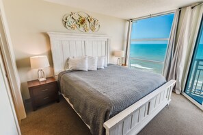 Amazing Bedroom,  with Stunning Views🌊☀️