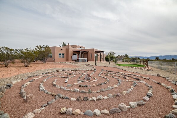 Labyrinth-reflect and meditate.