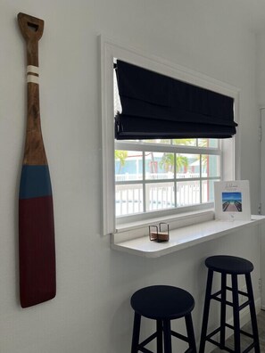 Dining area w/ pool view