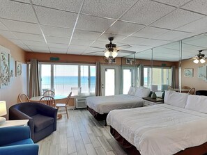 Continental #319 - Open Living Area