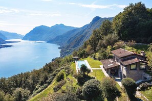 Villa Denise - Civenna, Bellagio, Lake Como - NORTHITALY VILLAS vacation rentals
