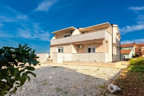 Hause