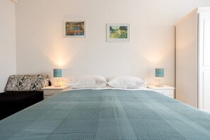 das Schlafzimmer