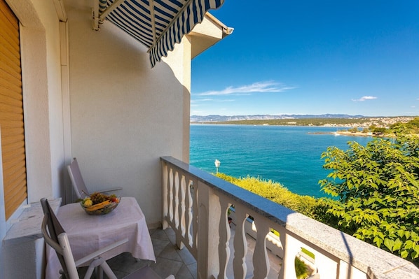 balcony with a sea view