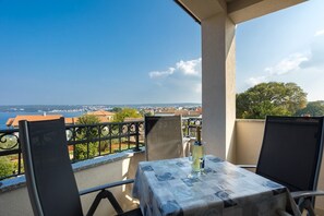 balcony with a sea view