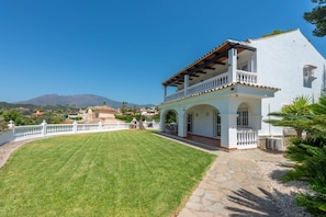 Villa Holivista image