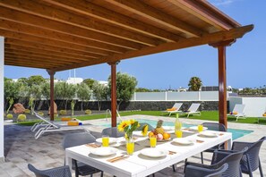 Villa Arena image