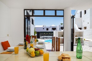 Villa Anjharad image