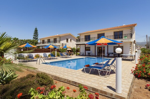 Villa Antonia image