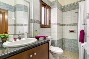 Villa Antonia image