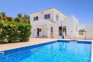 Villa Giota image