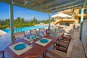 Villa Emelisse image