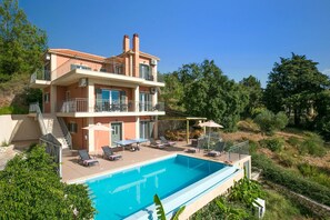 Villa Chrissos image