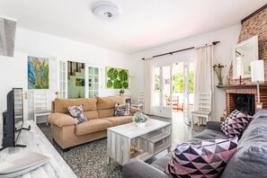 Villa Can Sintes image