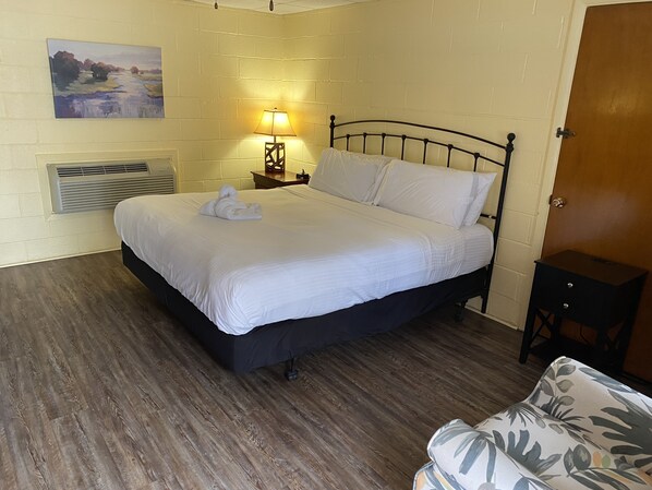 Indoors, Floor, Lamp, Flooring, Bed